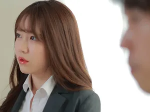 Má tái hôn, cô con gái bất hạnh bị bố dượng đâm cả lỗ trên lẫn lỗ dưới