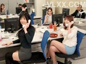 Buồn vì Ông xã vụng trộm, bà xã được bạn giới thiệu đi mát-xa giải tỏa mệt mỏi